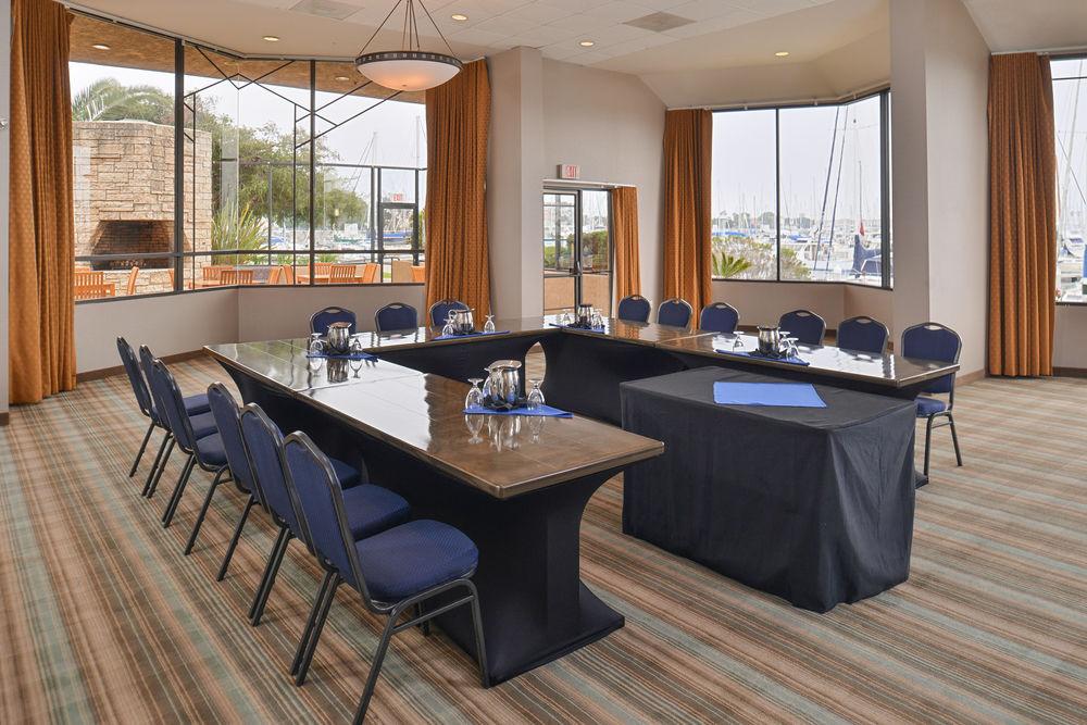 Holiday Inn Express Hotel & Suites Ventura Harbor By Ihg Exterior foto