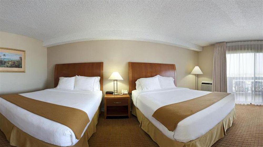 Holiday Inn Express Hotel & Suites Ventura Harbor By Ihg Exterior foto