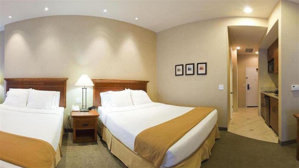 Holiday Inn Express Hotel & Suites Ventura Harbor By Ihg Exterior foto