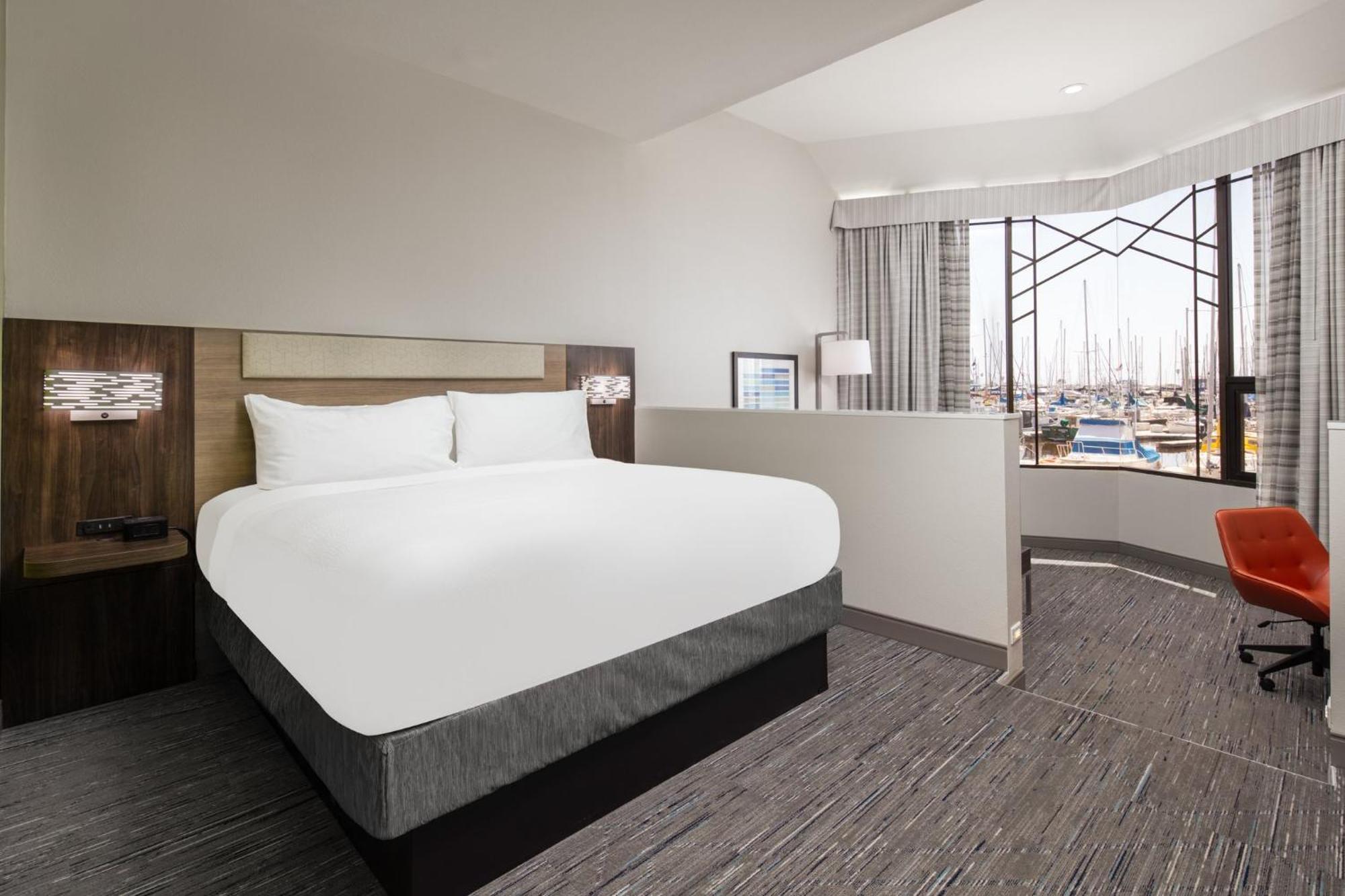 Holiday Inn Express Hotel & Suites Ventura Harbor By Ihg Exterior foto