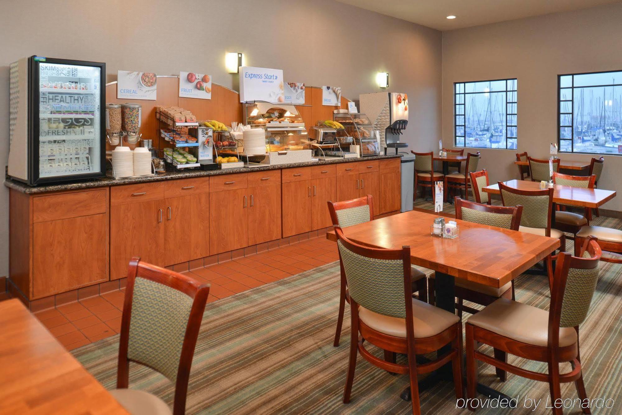Holiday Inn Express Hotel & Suites Ventura Harbor By Ihg Exterior foto