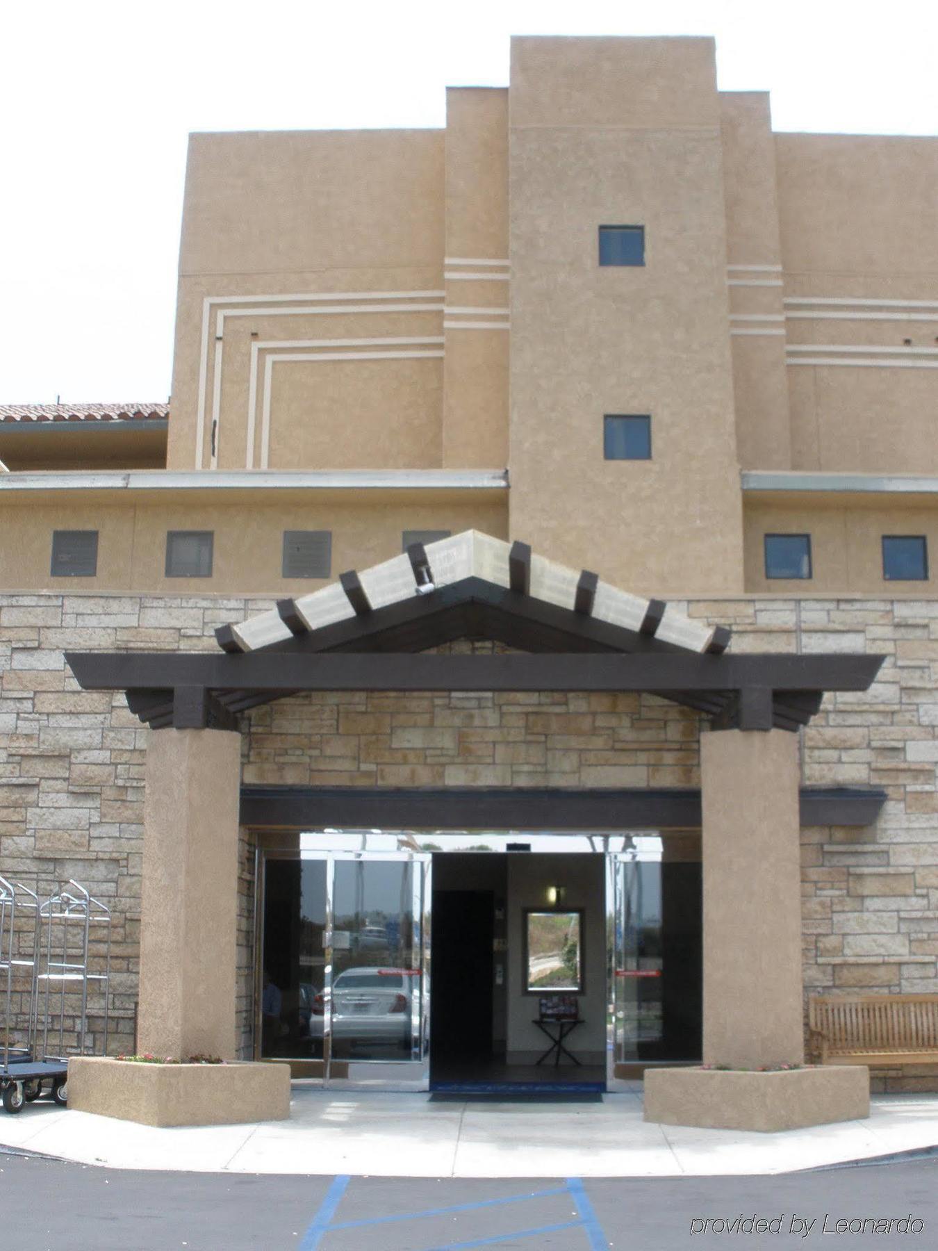 Holiday Inn Express Hotel & Suites Ventura Harbor By Ihg Exterior foto