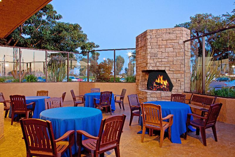 Holiday Inn Express Hotel & Suites Ventura Harbor By Ihg Exterior foto